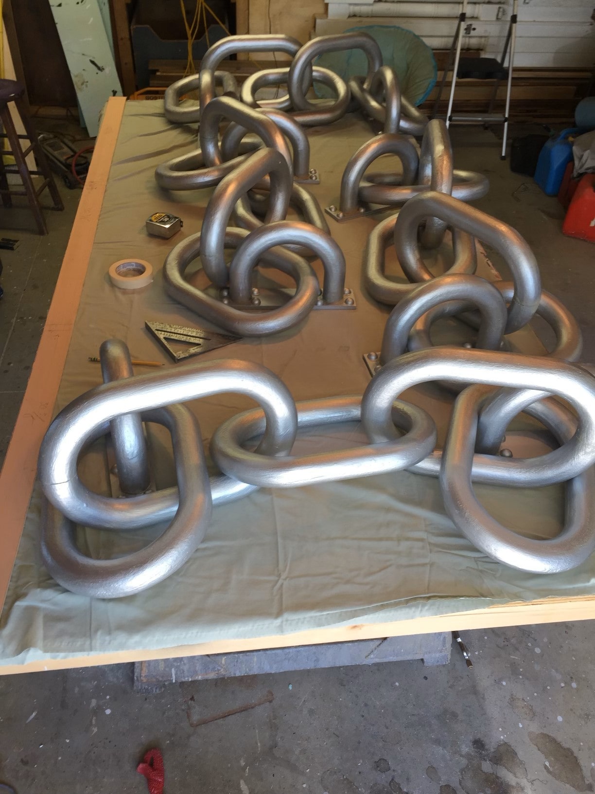 Giant fauc chain for pro football team